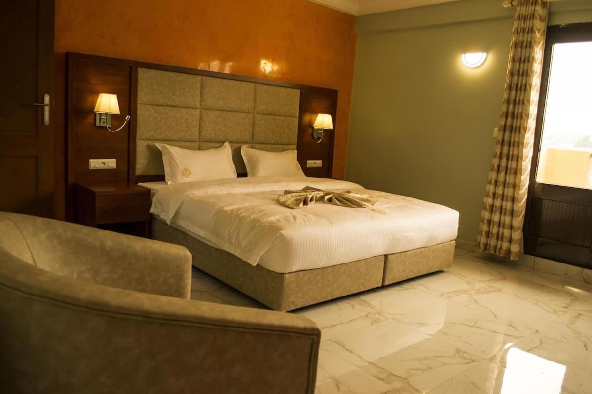 Hotel Jouvence International Yaoundé Kültér fotó