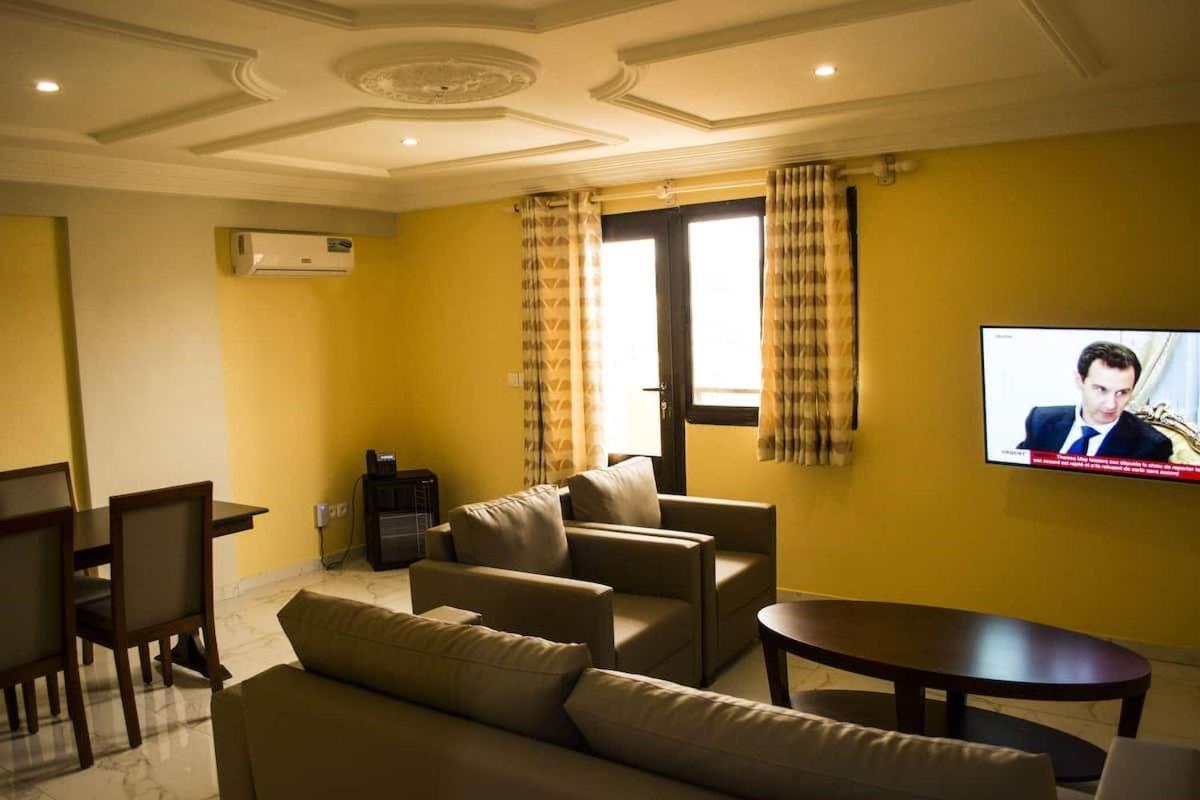 Hotel Jouvence International Yaoundé Kültér fotó