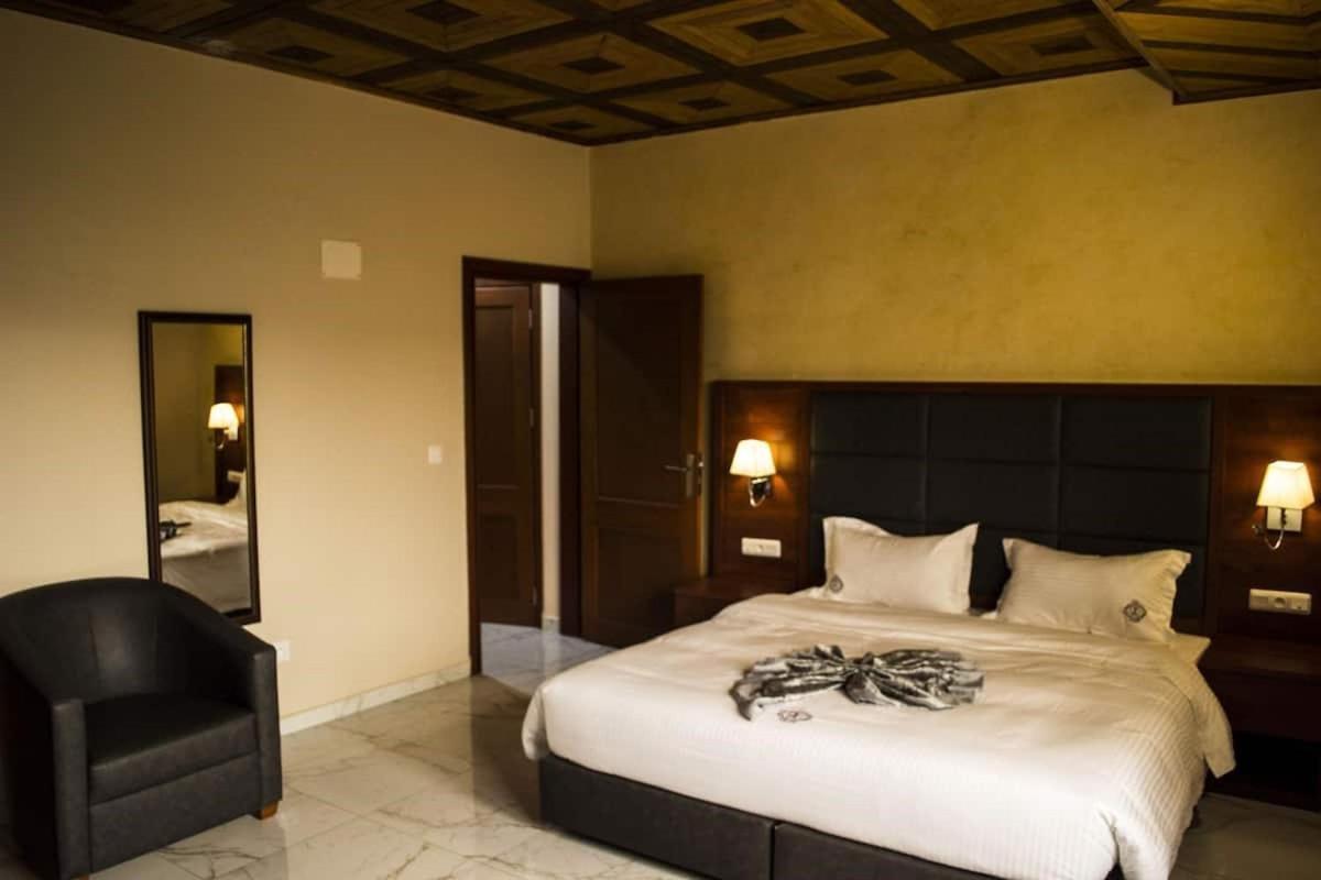 Hotel Jouvence International Yaoundé Kültér fotó