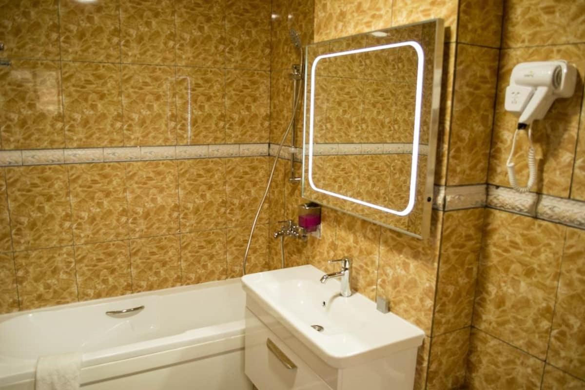 Hotel Jouvence International Yaoundé Kültér fotó